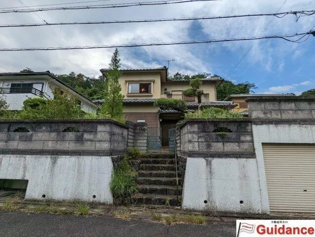 Yoshino District, Oyo Town, Oaza Tsuchida (Koshibe Station), single-story building, 5DK