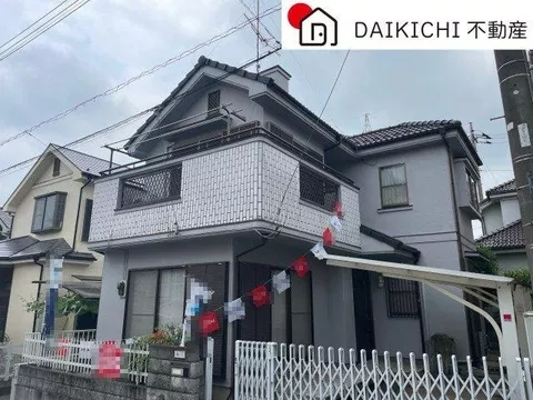Rich surrounding environment♪ Spacious balcony for improved efficiency in housework!