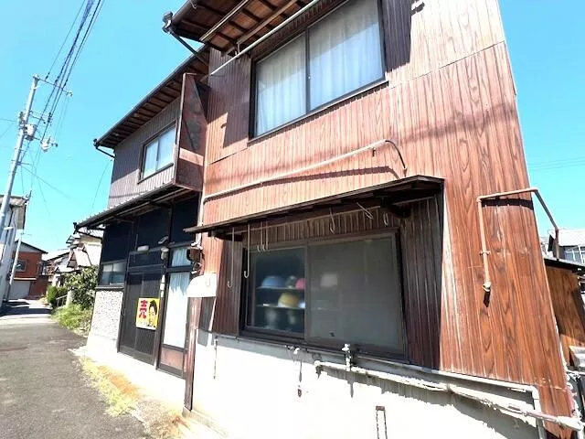 Kanonji City, Kanonji Town (Kanonji Station) 2-story 8DK