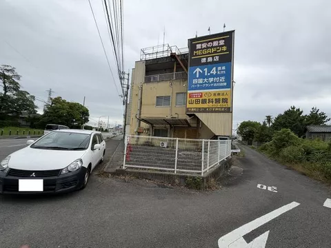 Itano County, Kitajima Town, Taihama, Hara (Yoshinari Station) 3-story 9K