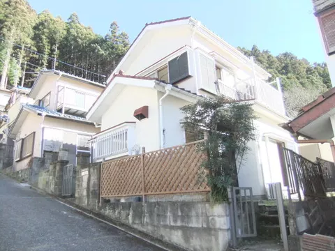 Hano-shi, Oaza-Nagasawa （Agono Stn.） 2F 3DK

3.3 million yen