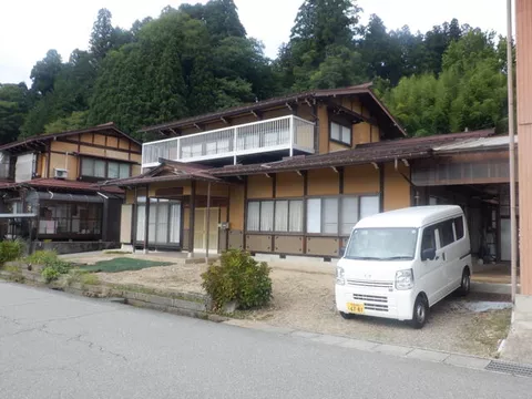 Hida City, Furukawa Town Kamikita (Hida Furukawa Station) 2-story building 9DK