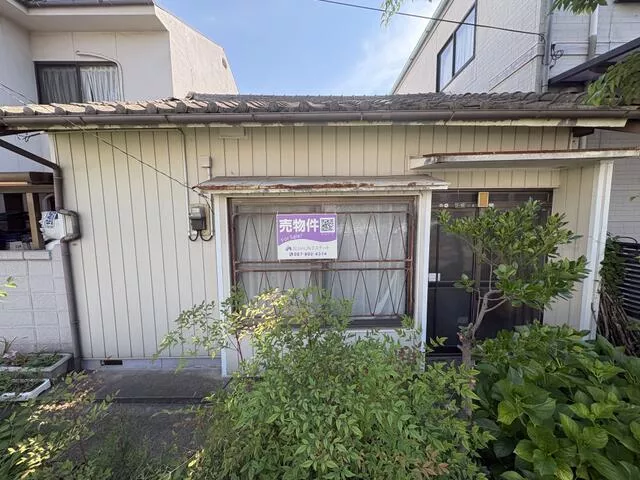 Takamatsu City, Shiuncho (Showamachi Station) Single-story building 3DK