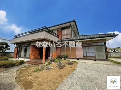 【Renovated】Spacious 135 tsubo lot♪【With roof balcony】Parking for 4 cars possible♪