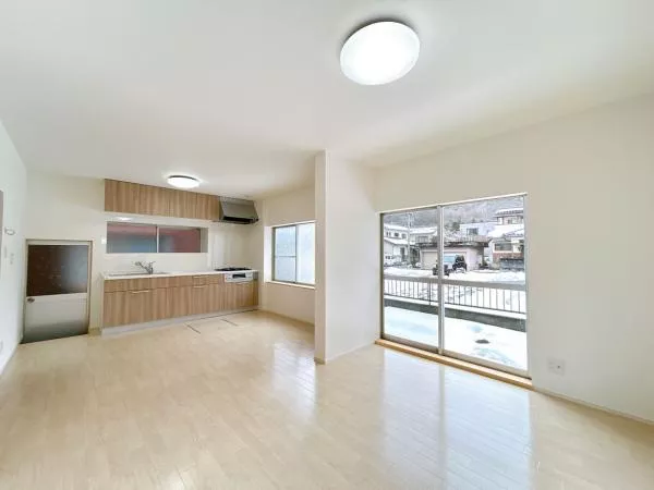 Takiyama, Tottori-shi, Tottori (Tottori station) 2F 4LDK

14.99 million yen