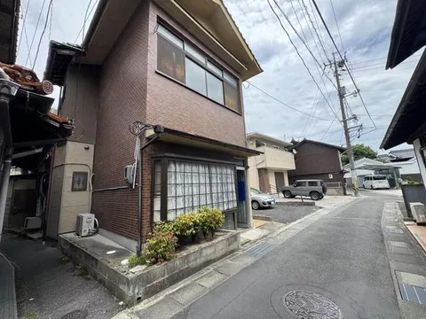 Higashihiroshima City, Kawachi Town Nakakawachi (Kawachi Station) 2-story building 4SDK