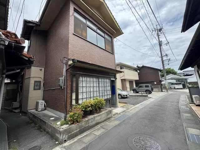 Higashihiroshima City, Kawachi Town Nakakawachi (Kawachi Station) 2-story building 4SDK