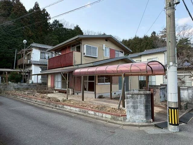 Hiroshima City, Asa Kita Ward, Kabe Town Oaza Katsuki (Aki Kameyama Station) 2-story 7DK