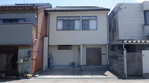 Takaoka City, Honmaru Town (Kyukann Medical Center Mae Station), 2-story, 4LDK