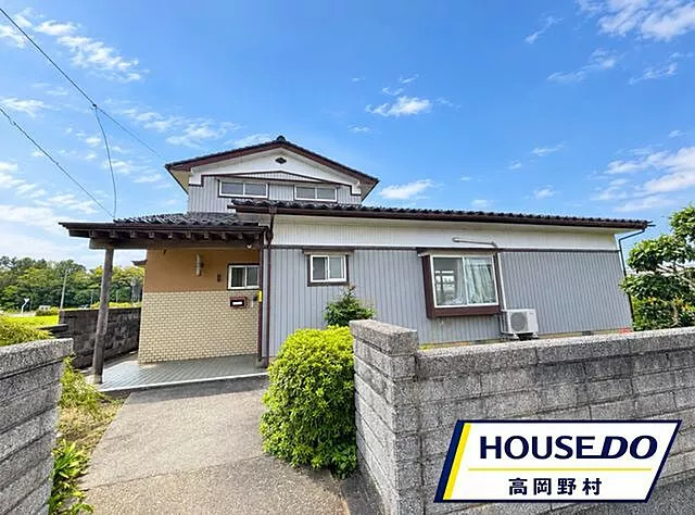 Used single-family home Used house Takaoka City Himeno