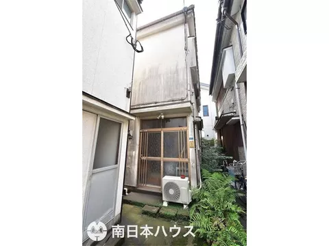◆Municipal/3-minute walk from Konan High School bus stop◆12-minute walk from Kagoshima Chuo Station◆3DK