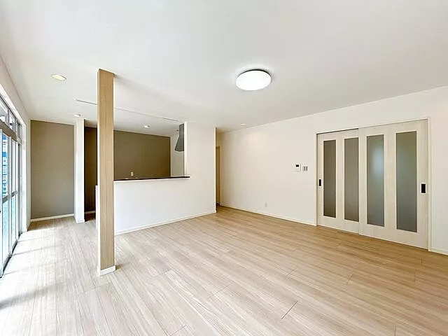 Used single-family home Yanai City Iriku