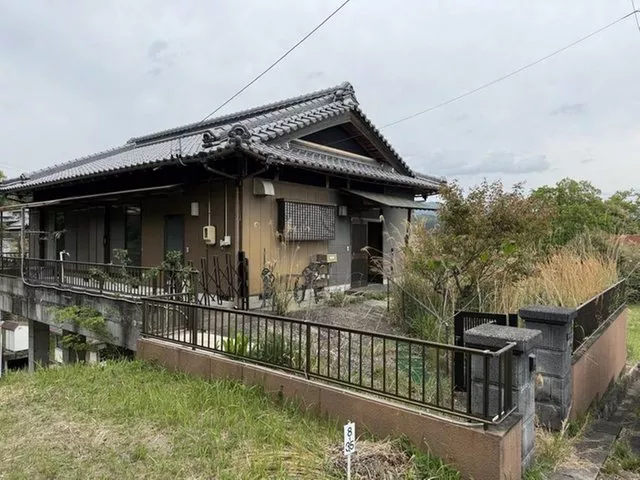 Kamimura, Hakusan-cho (Sakakibara Onsen-guchi Station) 4.9 million yen
