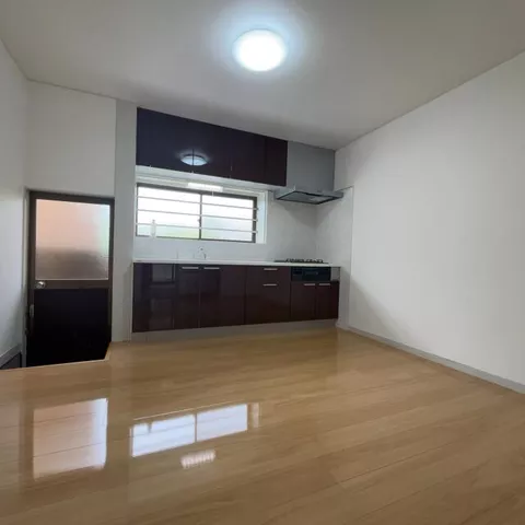 Chita County, Taketoyo Town, Aza Toyonari 3-chome (Aoyama Station) 2-story 4DK