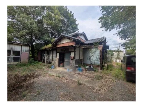 ◆Family-oriented◆Garden◆Land over 200 tsubo◆Two train stations accessible◆Two railway lines available