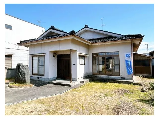 【Open house】 Partial interior renovation planned / Single-story / New seismic standards compliant / Water area replacement / Garden