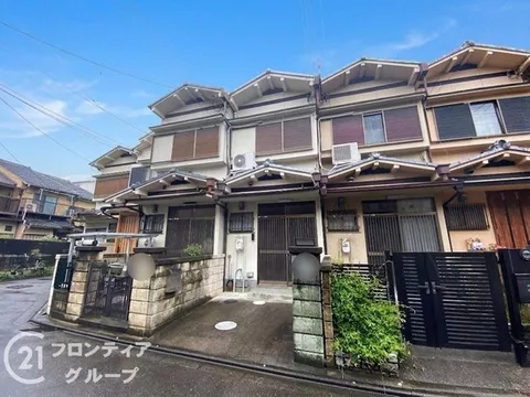 【All rooms over 6 tatami mats! + Immediate reservation available!】■About a 6-minute walk from Keihan Fushimi Inari Station! Accessible by 3 train lines