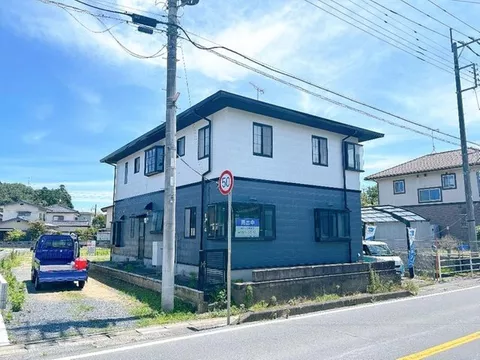 [Open House] A 4LDK house built by Panahome. Exterior wall and roof painting, water facilities replacement planned.