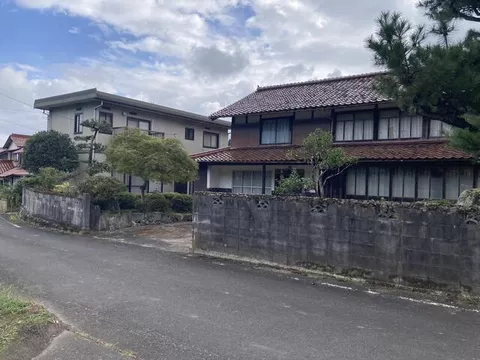 Tottori-shi, Tottori city, Kano-cho Kano-cho (Hamamura station) 2F 12SDK

2.7 million yen