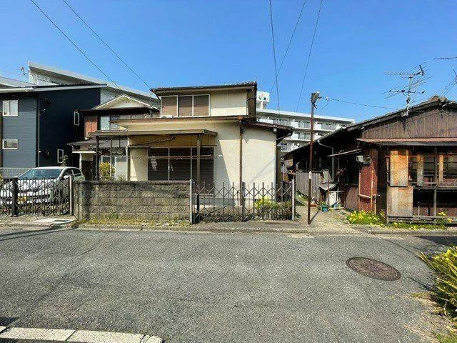Kokura North Ward, Kitakyushu City, Shimizu 2-chome (Minami-Kokura Station) 2-story building 5LDK