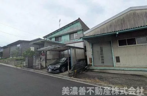 Kakamigahara City Nakakotogakucho 1-chome 2-story 5LDK