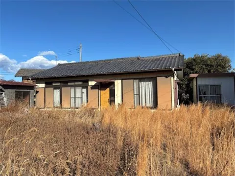 Takasaki City, Kamiojima Town (Gunma Hachiman Station) Single-story building 3LDK