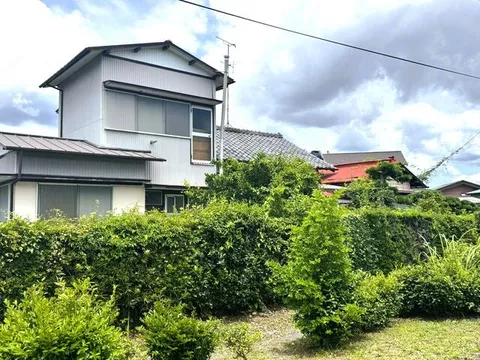 Hamamatsu City, Hamana District, Oro (Nishi-Kajima Station) 2-story building 7DK