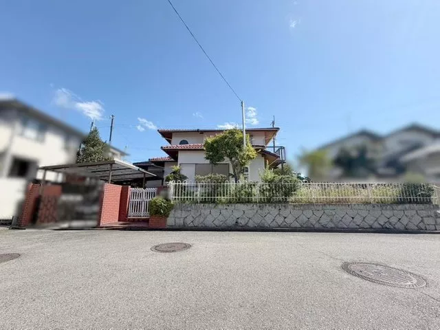 ■Fukuya Real Estate Sales Kawanishi Store■Land 250㎡・Garden 55㎡・Bus stop 2 minutes on foot