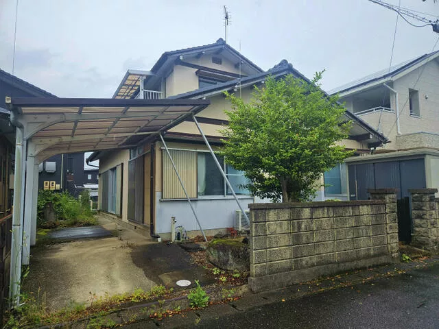 Honmatsu City, Shimamakawa (Kita-Kata Makawa Station), 2-story, 6DK