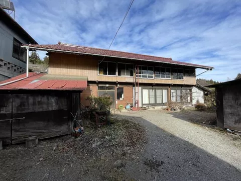 Agatsuma District, Nakanojo Town, Oaza Yamada (Gunma Haramachi Station) Two-story building 7DK