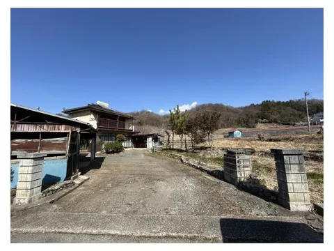 [Landslide Disaster Caution Area] South-facing, well-lit 2-story 5SDK with public water and sewage
