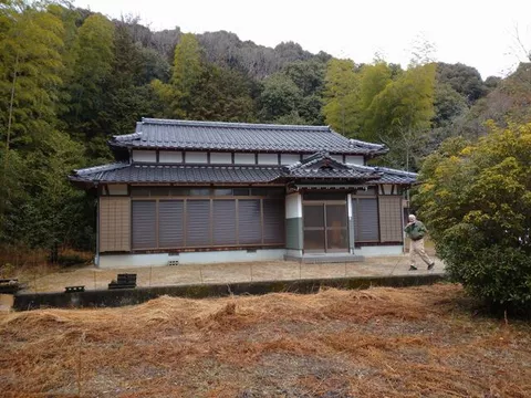 [Bus] Sanden Bus / Choshitamachi Chofu, 9 minutes on foot