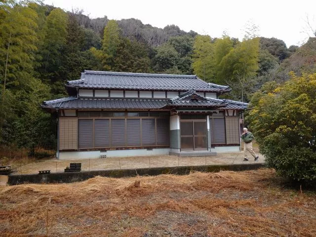 [Bus] Sanden Bus / Choshitamachi Chofu, 9 minutes on foot