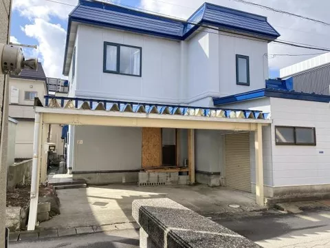 Aomori-shi, Kanazawa 3-chome (Aomori station) 2F 6LDK

Aomori station