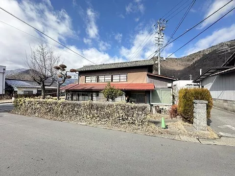 Sakaki Town, Hanishina County, Oaza Sakaki (Sakaki Station) 2-story 5DK