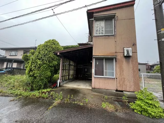 Takaoka City, Nomura (Etchu Nakagawa Station) 2-story building 5K