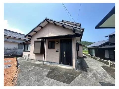 ◆Land area approximately 140 tsubo◆Parking for 4 cars available◆Within walking distance to the sea and river◆All rooms have storage◆