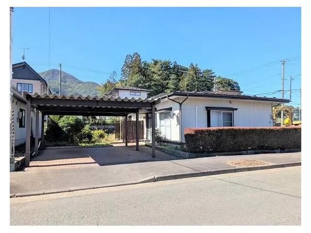 Yuzawa Nishi 2, 2.7 million yen