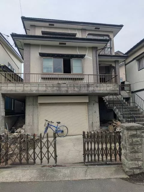Hachinohe City, Fukiage 2-chome (Hon-Hachinohe Station), 2-story, 4DK