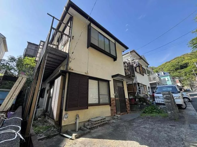 Yokosuka City, Kinugasa-cho (Kinugasa Station) 2-story building 3DK