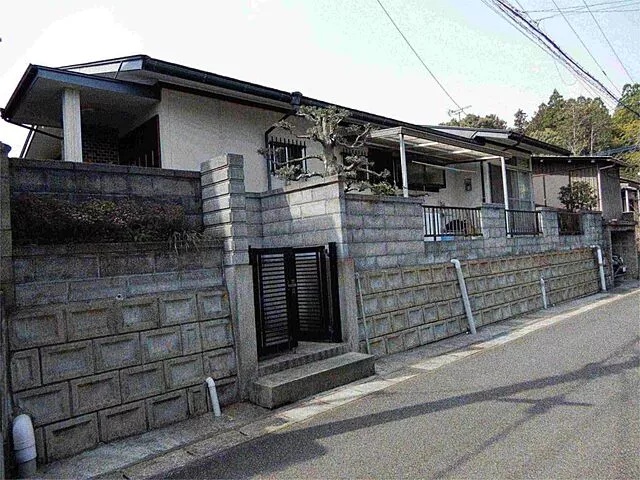 Used single-family home Oaza Shimonin