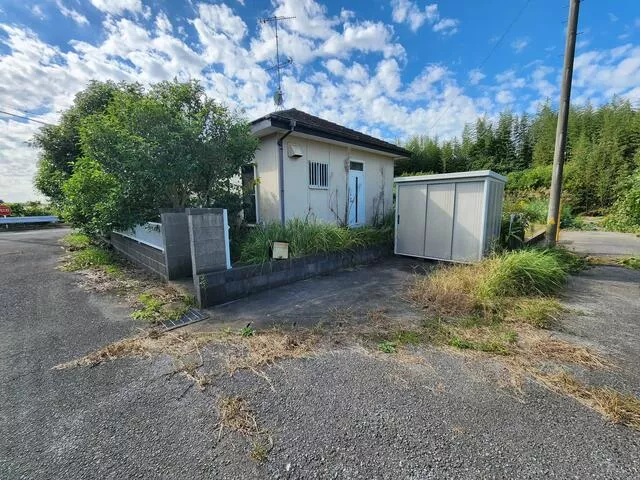 Sanbu District, Yokoshiba-Hikari Town, Torikui Shita (Yokoshiba Station), single-story building, 2DK