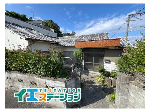 Used house in the Nishi-Oita area♪ About a 5-minute walk to Nishi-Oita Station, a location with good transportation convenience♪