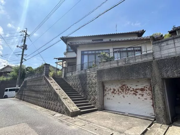 3-chome, Takatsu, Masuda-shi, Masuda (Masuda Sta.) 2F 4DK

2,000,000 yen