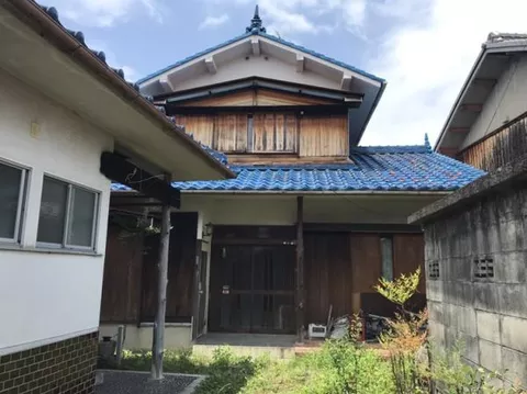 Yasu-shi Hiruta (Yasu station) 2F 5DK

1,990,000 yen