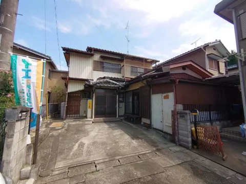 2F 4DK in Yorii-machi, Osato-gun, Hokkaido

2,480,000 yen