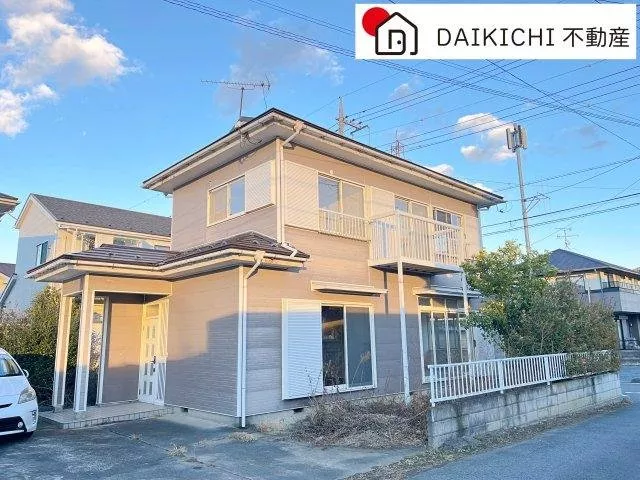 Southeast corner lot, good sunlight and ventilation! Renovation history mainly in water areas!