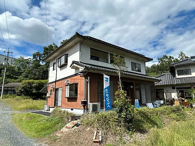 Used single-family home in Tsuyama City, Nishiyoshida