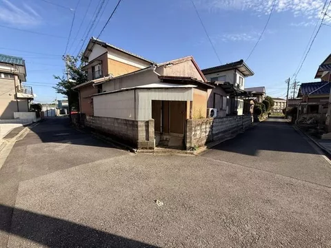Handa (Tsu-Shinmachi Station) 1.9 million yen