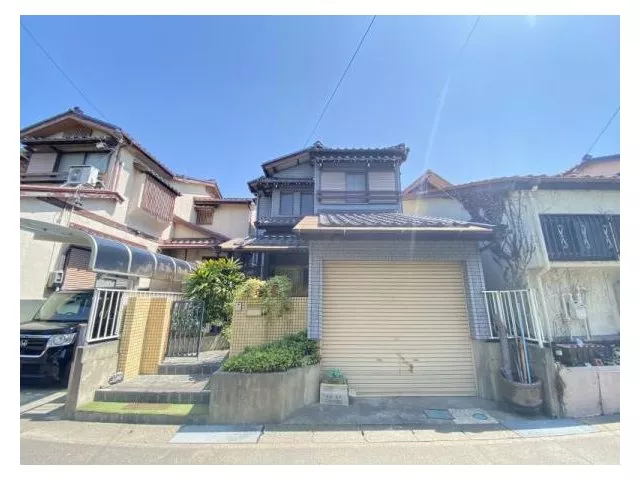 ◆About 19 minutes on foot from Handa Station◆With garden, sunroom, and garage◆With a loft area◆